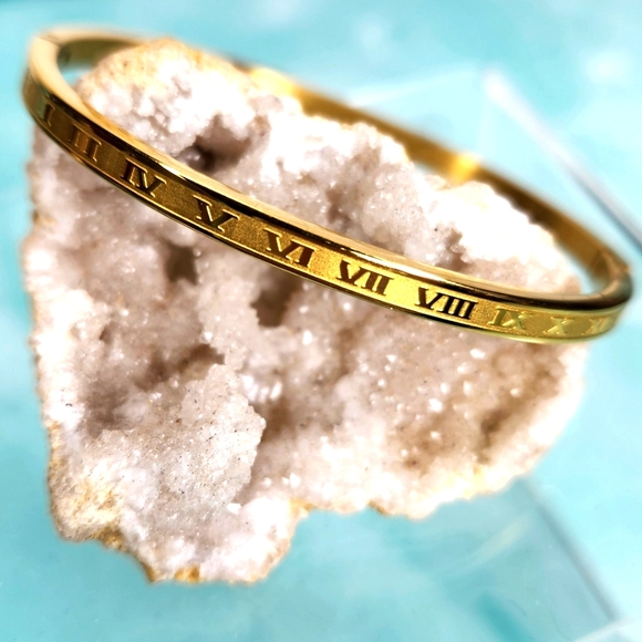 Source Unknown Jewelry - Woman 18k Gold Plated Stainless Steel Roman Numeral Bracelet Bangle Cuff